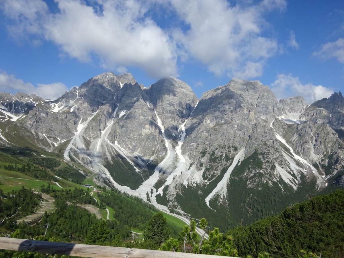 Chalet Stubai Apartman Fulpmes Kültér fotó